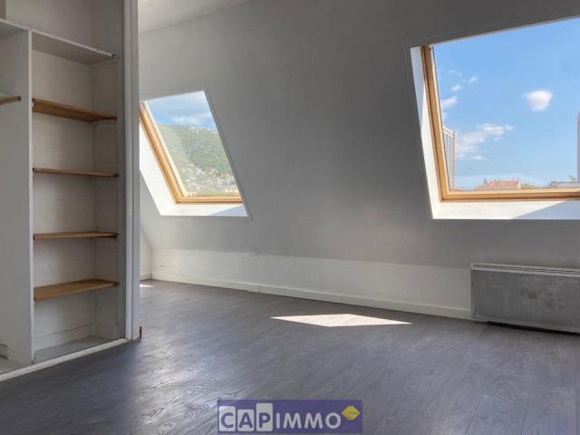 Location Chambre Rue de l'Église, Toulon