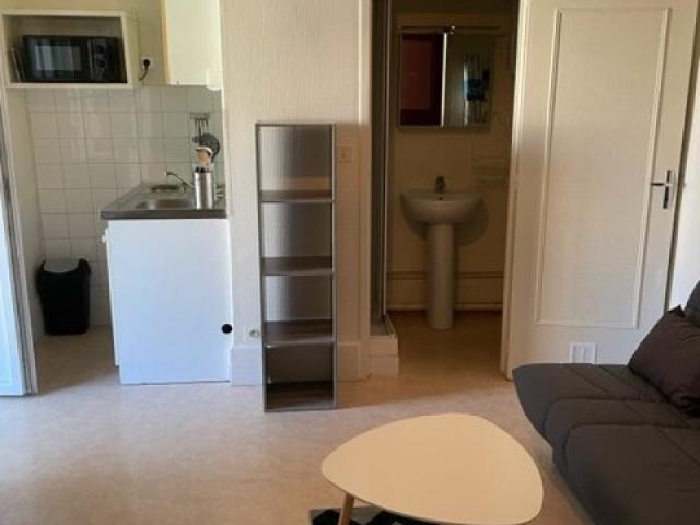 Location Chambre Rue de Séraucourt, Bourges