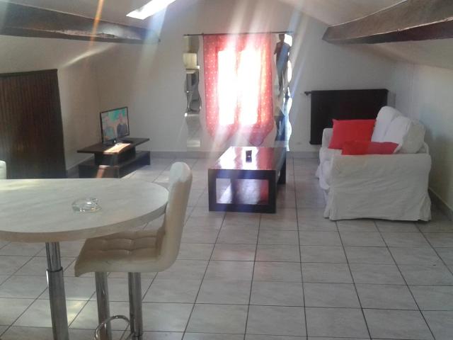 Location Chambre Rue des Communaux, Bron