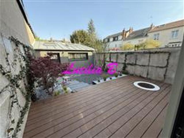 Location House Rue Desaix, Tours