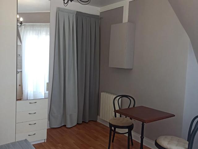 Location Chambre Rue Labat, Paris
