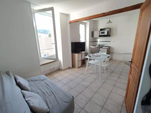 Location Chambre Rue Lafayette, Salon de Provence