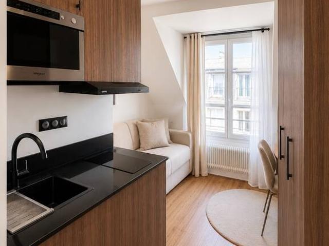 Location Chambre Rue Lord Byron, Paris