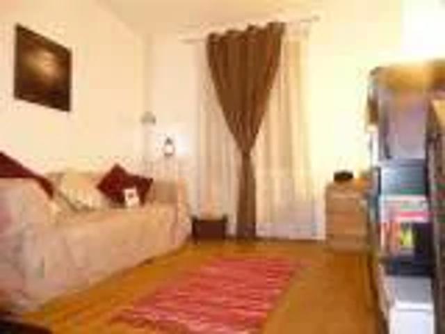 Location Chambre Rue Montcalm, Paris