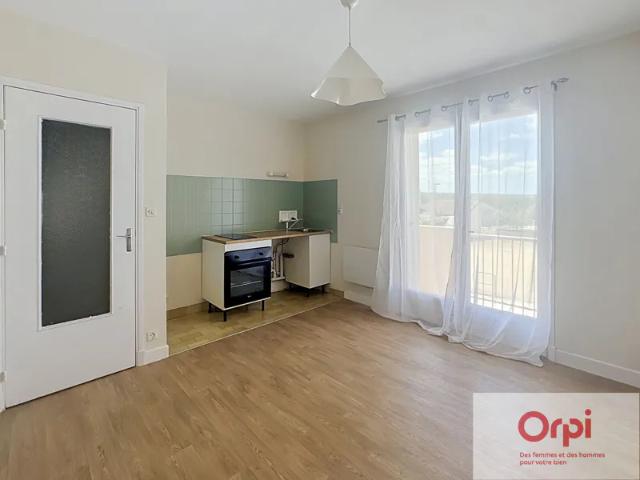 Location Chambre Rue Molière, Commentry