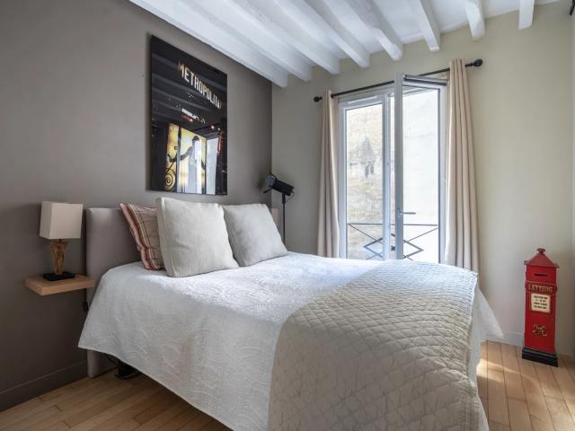 Location Chambre Rue Notre Dame de Lorette, Paris