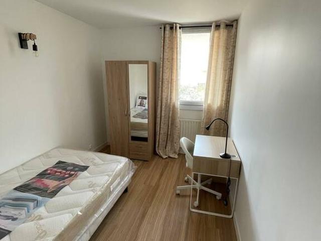 Location Chambre Rue Père André Jarlan, Évry