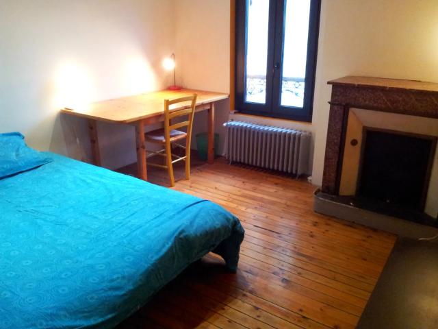 Location Chambre Rue Robert Caumont, Bordeaux