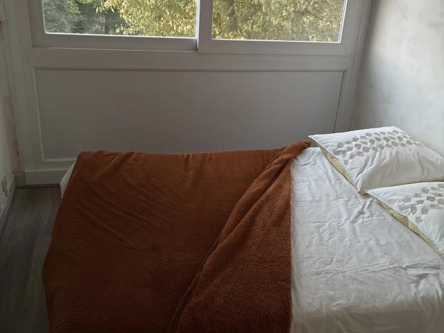 Location Chambre Rue Robert Caumont, Bordeaux