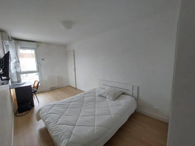 Location Chambre Square du Dragon, Évry