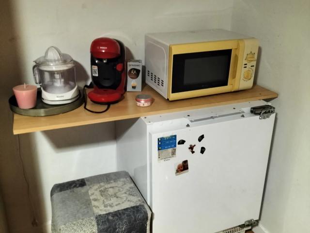 Location Chambre Venelle Geneviève de Gaulle Anthonioz, Sathonay Camp