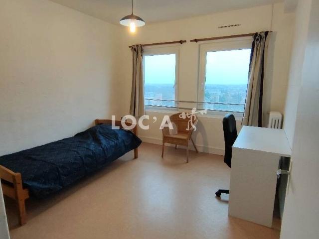 Location Chambre 16 m² à Dijon 410 ¤ CC /mois