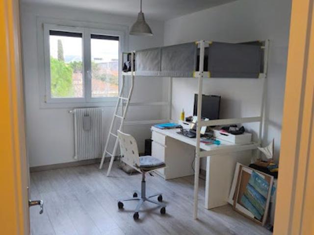 Location Chambre 1 pièce 12 m2 Marseille 8ème