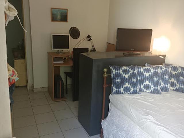 Location Chambre 1 pièce 12 m2 Nimes
