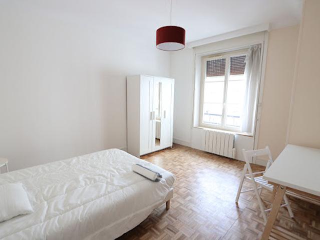 Location Chambre 1 pièce 192 m2 Orleans