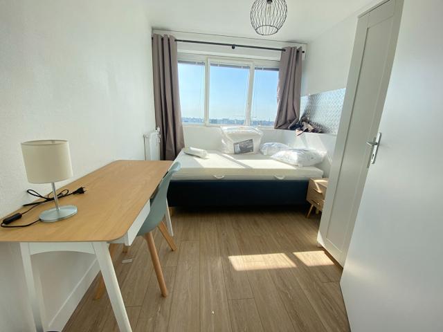 Location chambre 1 pièce, 76.65m², Nantes