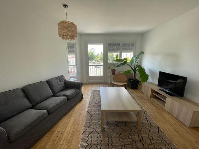 Location chambre 1 pièce, 93.23m², Nantes