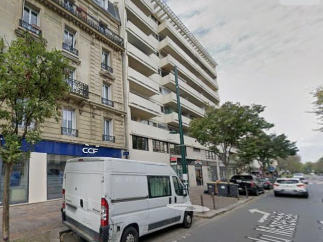 LOCATION CHARENTON EMPLACEMENT DE PARKING