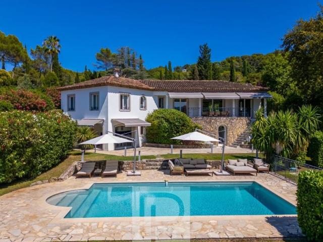 Location courte et longue durée Villa familiale récente au calme absolu dans domaine privé avec piscine et tennis