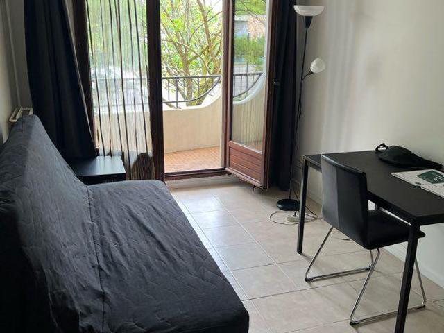 Location d’un studio meublé à cergy