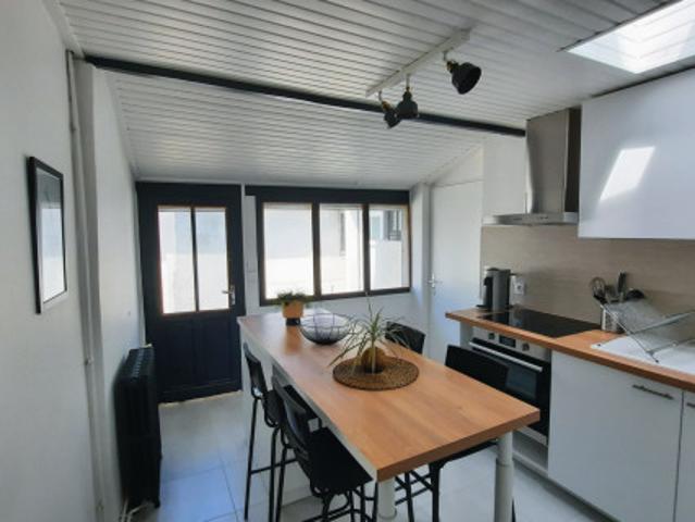 location dans une jolie grande maison rénovée