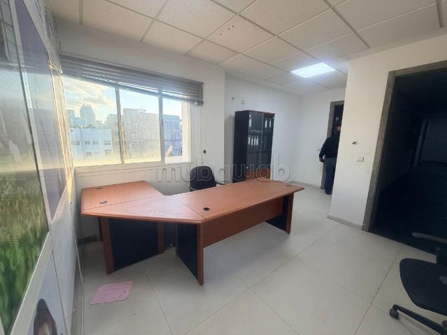 Location de bureaux à Beauséjour. Superficie 70 m²