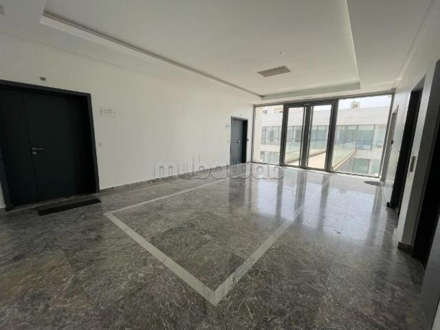 Location de bureaux à Sidi Maarouf. Superficie 142 m²