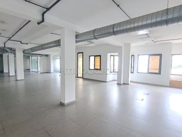 Location de bureaux à Racine. Superficie 250 m²