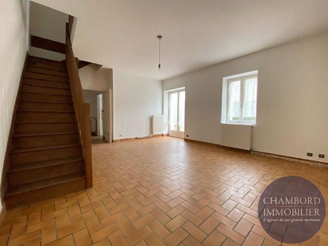 Location de Maison de ville avec Terrasse et Parking à Blois