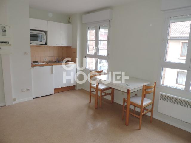 LOCATION d'un appartement 1 pièce 20 m² à CALAIS