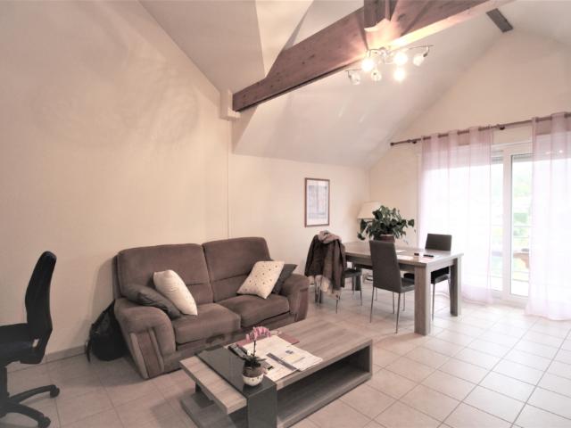 LOCATION d'un appartement 2 pièces 56 m2 à VALLEIRY