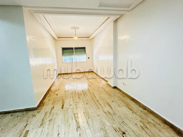 Location d'un appartement à Belvédère. Superficie 90 m². Avec ascenseur et terrasse