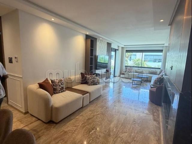 Location d'un appartement à Dar Bouazza. 3 chambres agréables. Meublé
