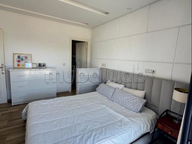 Location d'un appartement à Guich Oudaya. Superficie 120 m². Meublé