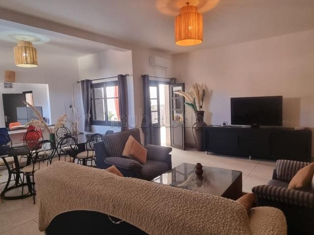 Location d'un appartement à Hivernage. 2 belles chambres. Bien meublé