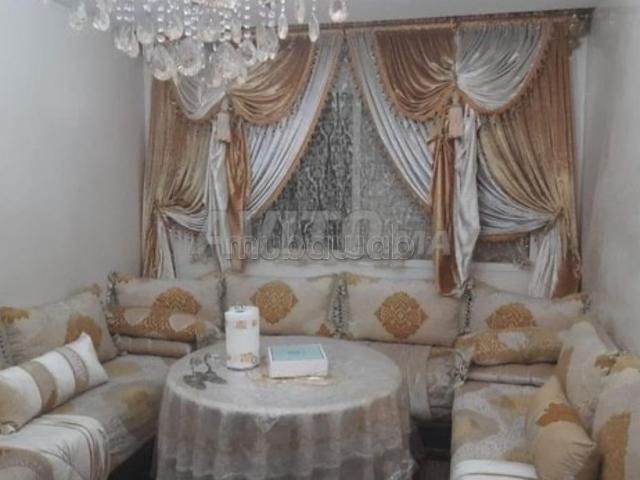 Location d'un appartement à Mers Sultan. Superficie 80 m². Bien meublé