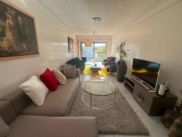 Location d'un appartement à Palmier. 2 chambres dont suites confortables. Meublé