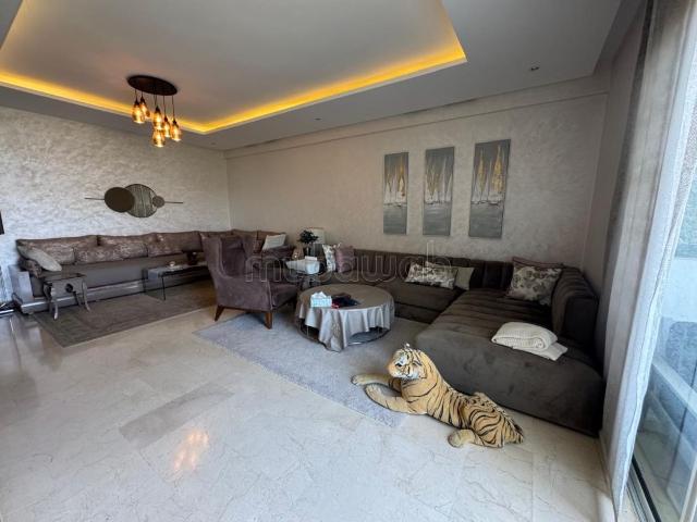 Location d'un appartement à Riyad. 4 pièces. Meublé