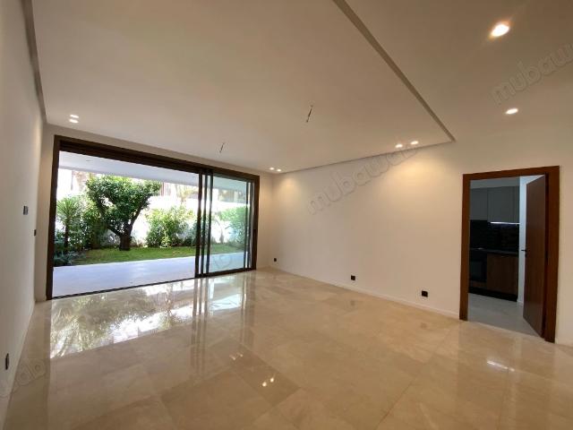 Location d'un appartement à Souissi. 3 pièces. Avec ascenseur et terrasse