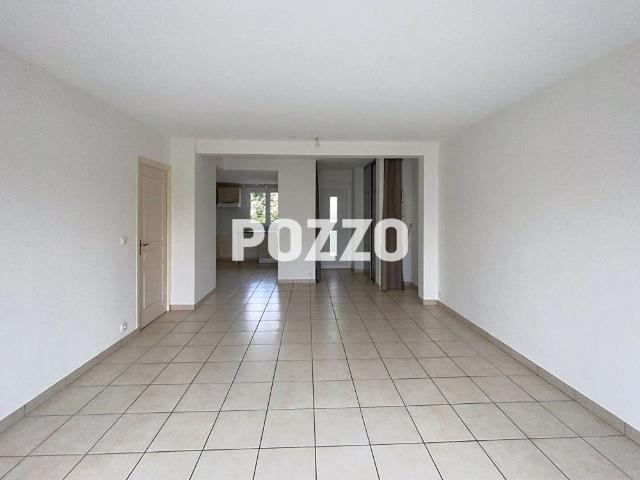 LOCATION d'un appartement de 4 pièces 71 m² à BAYEUX