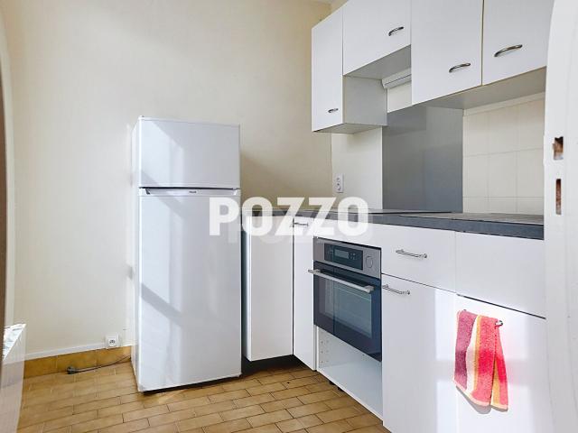 LOCATION d'un appartement T4 65.3m2 à HONFLEUR