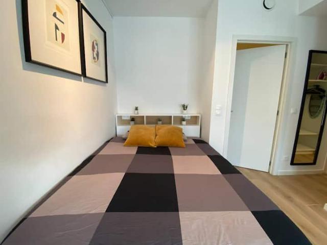Location d'un Studio lumineux à louer à Paris 15ème, 1 pièce, étage 1
