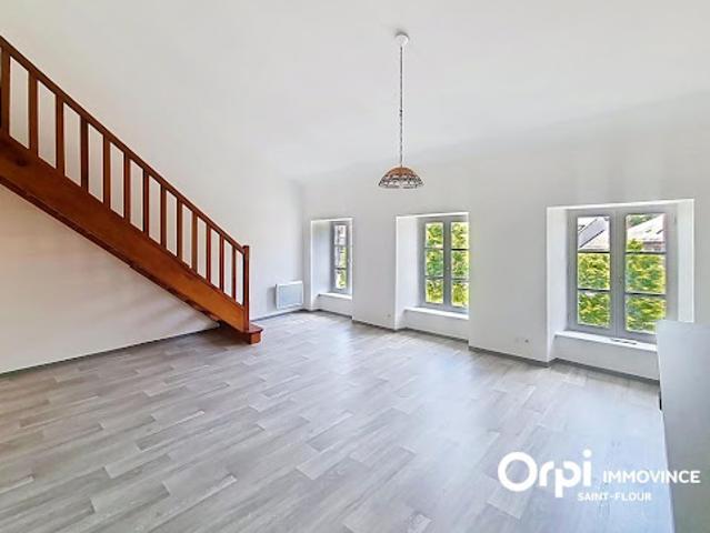 Location Duplex 3 pièces 64 m2 Saint Flour