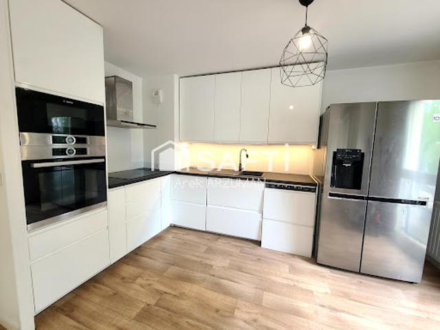 Location Duplex 3 pièces 65 m2 Alfortville