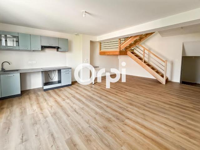 Location Duplex 3 pièces 74.55 m2 Saint Symphorien sur Coise