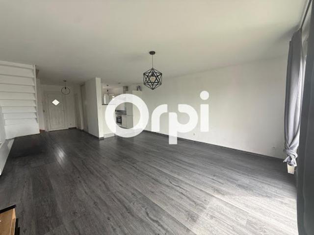 Location Duplex 3 pièces 79.8 m2 La Bassée