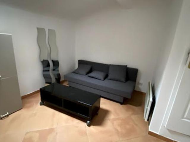 Location Duplex 1 pièce 22 m2 Nimes