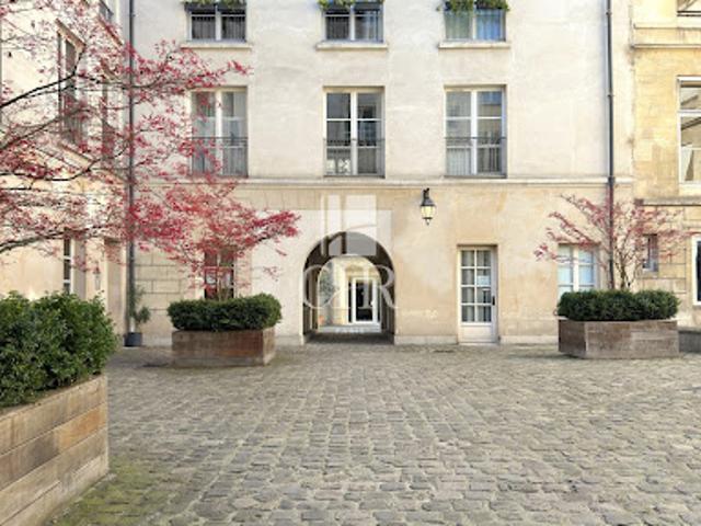 Location Duplex 2 pièces 40 m2 Paris 3ème