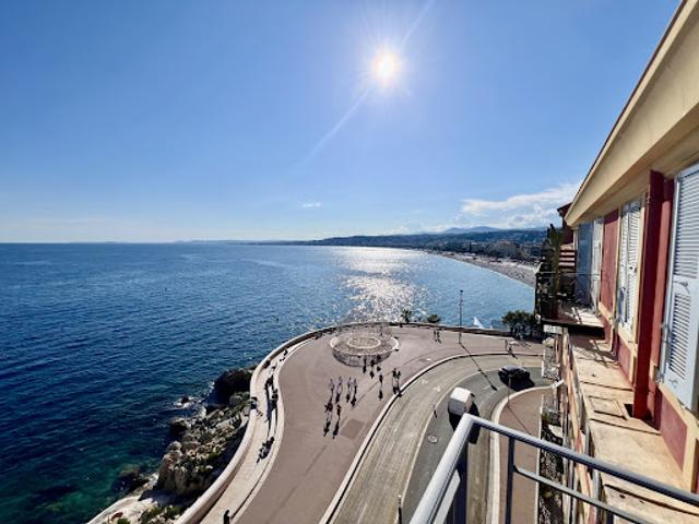 Location Duplex 4 pièces 101.61 m2 Nice