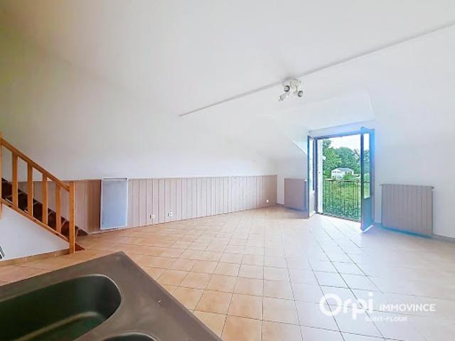 Location Duplex 4 pièces 77.65 m2 Neuvéglise sur Truyère